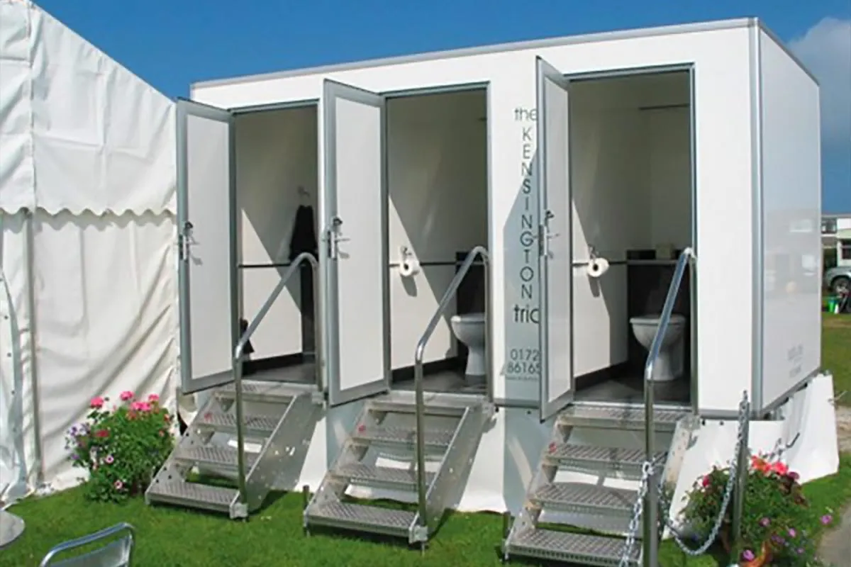 Festival Restroom Rental in Des Plaines, IL