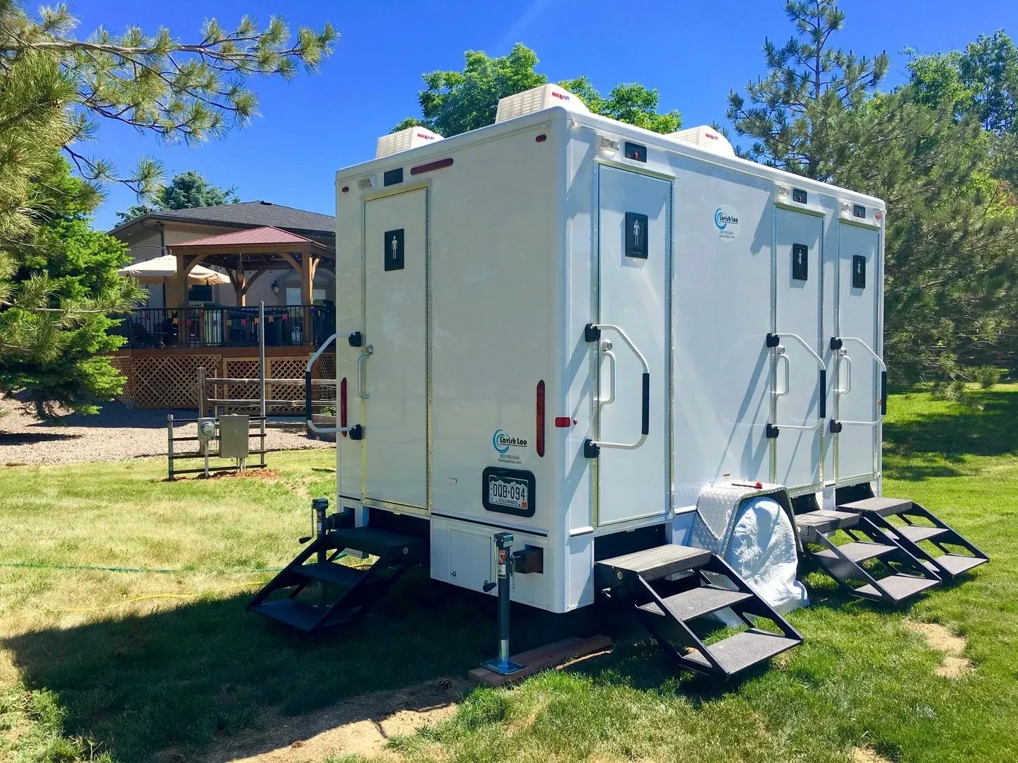 Luxury Restroom Trailer in Des Plaines, IL