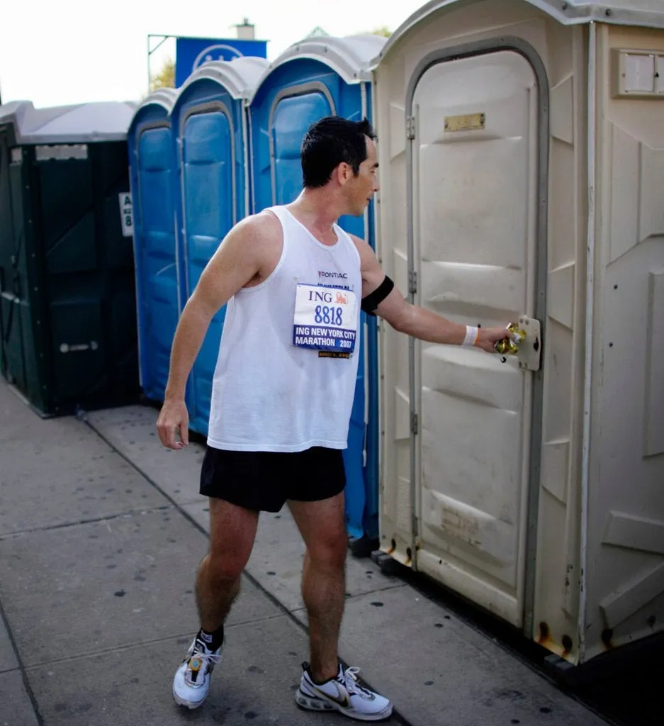 Marathon and Race Restrooms in Des Plaines, IL