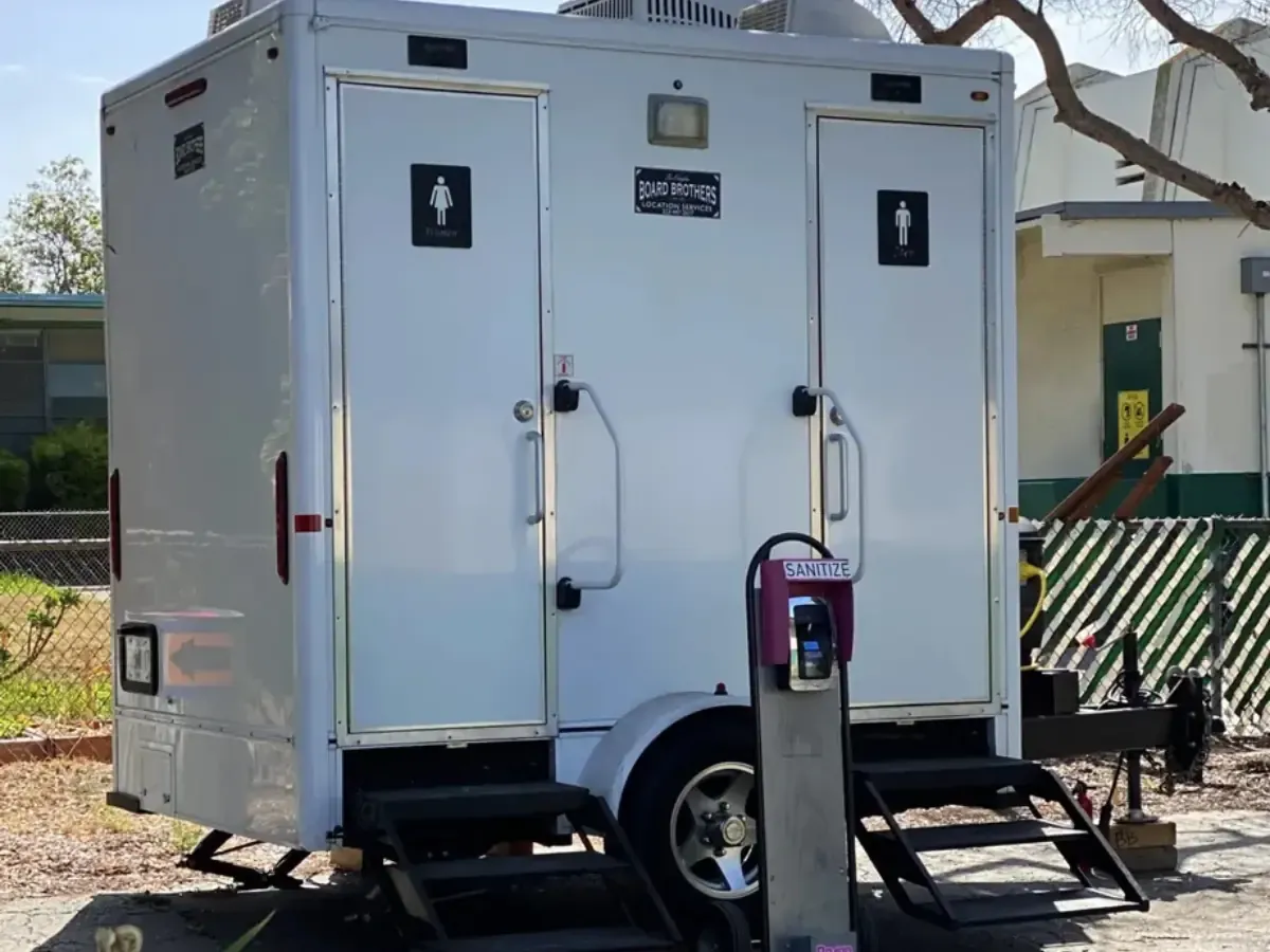 Porta John Rental in Des Plaines, IL