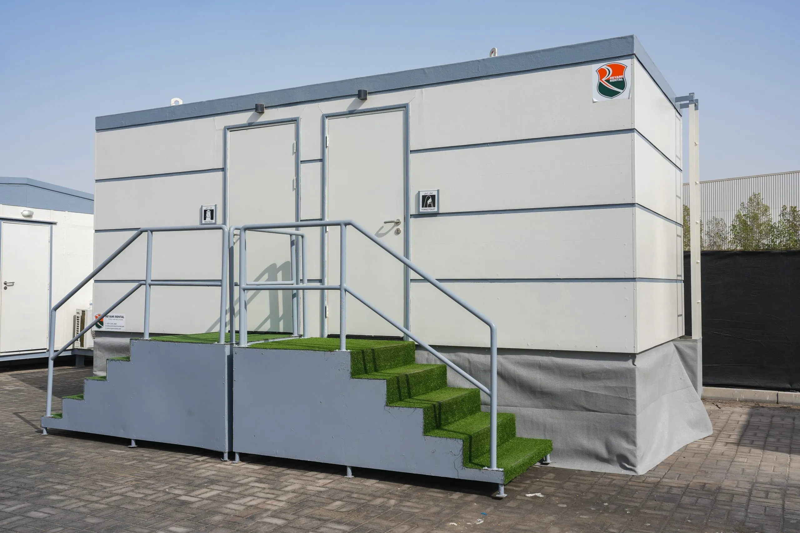 Portable Restroom Rental in Des Plaines, IL